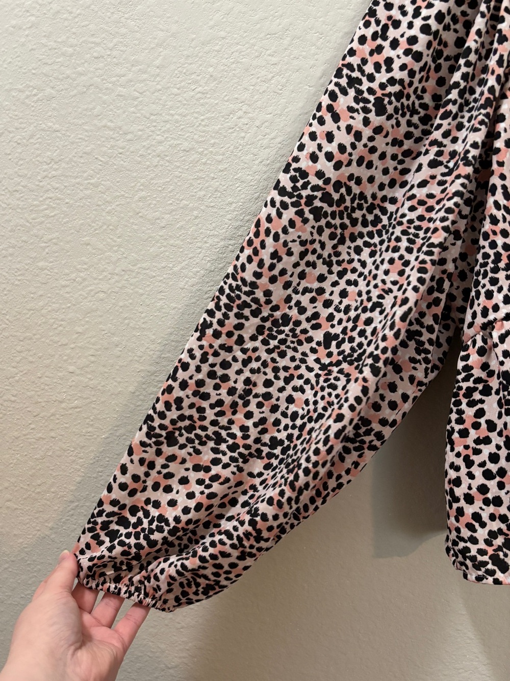 Express Pink Leopard Print Tie Front Peplum Blouse Size XL - Picture 3 of 7